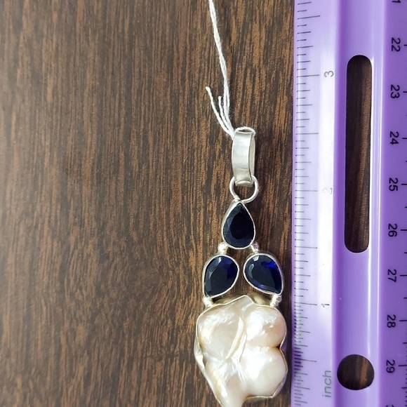 BIWA Pearl & Blue Topaz Pendant - Picture 4 of 4